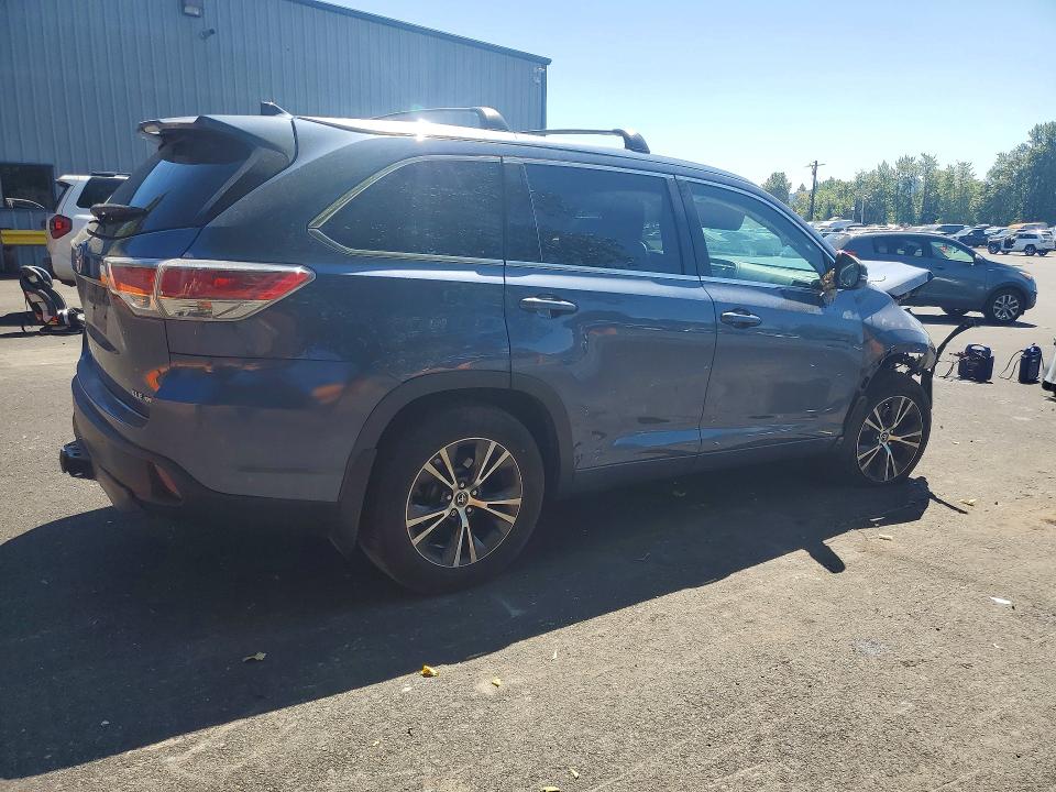Photo 3 from auction – 2016 TOYOTA HIGHLANDER with VIN 5TDJKRFH0GS287685