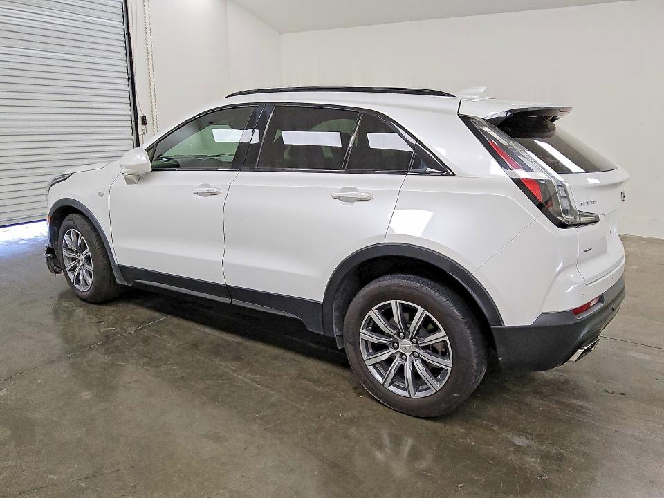 Photo 2 from auction – 2020 CADILLAC XT4 with VIN 1GYFZFR46LF093580