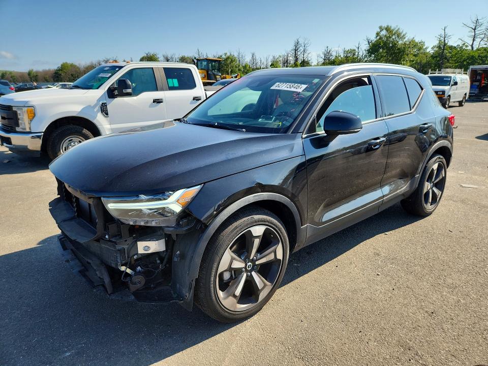 Photo 1 from auction – 2022 VOLVO XC40 with VIN YV4162UK4N2667074