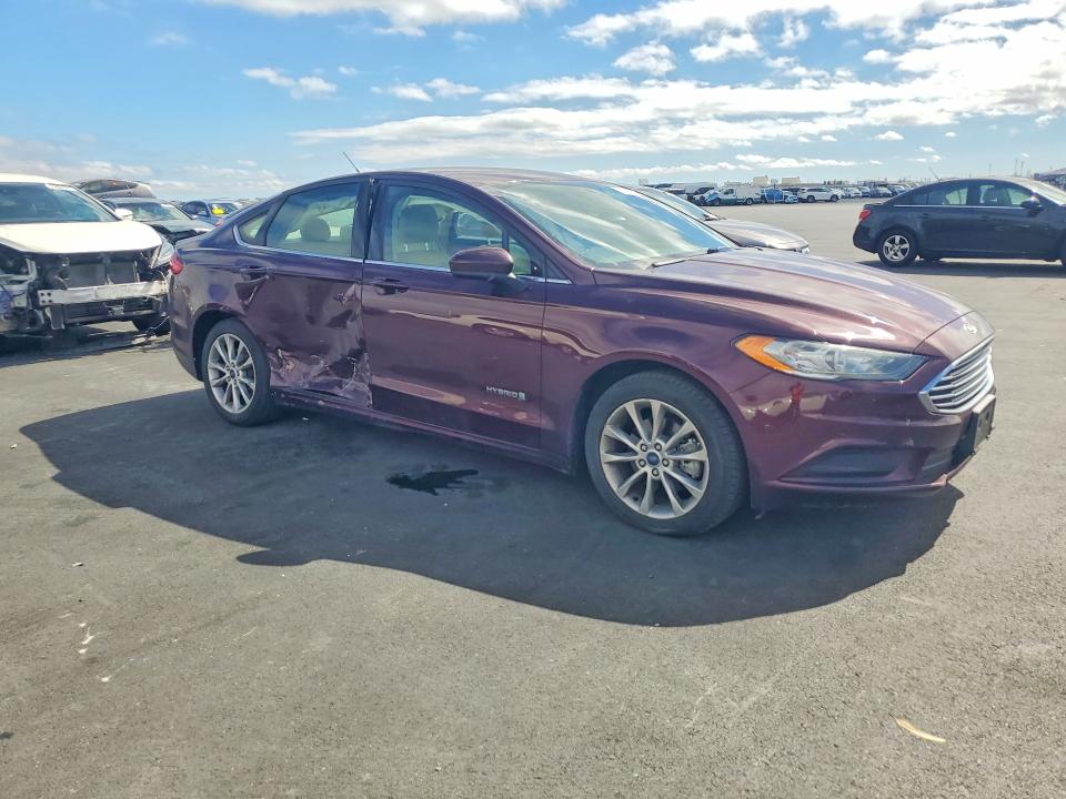 Photo 4 from auction – 2017 FORD FUSION with VIN 3FA6P0LU1HR157607