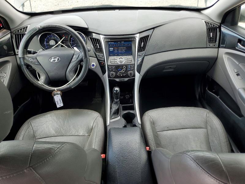 Photo 8 from auction – 2012 HYUNDAI SONATA with VIN 5NPEC4ABXCH477143