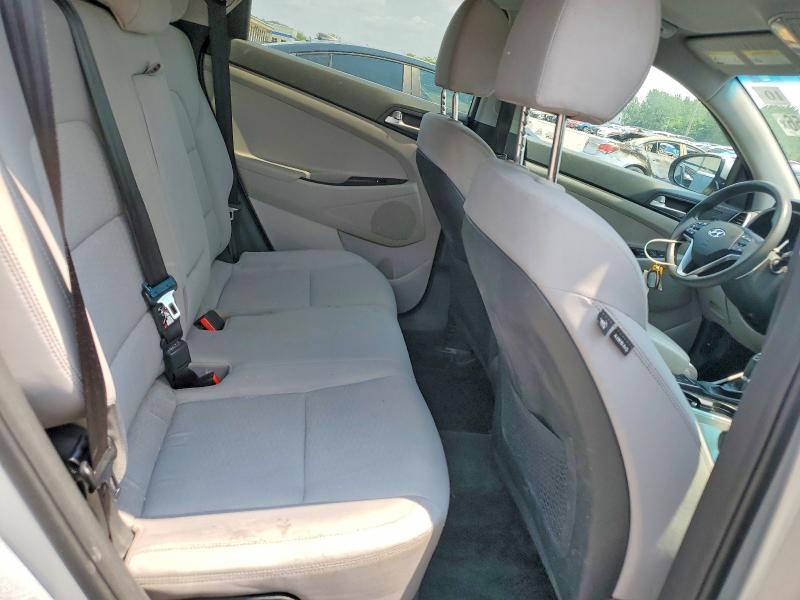 Photo 11 from auction – 2019 HYUNDAI TUCSON with VIN KM8J33A43KU908528