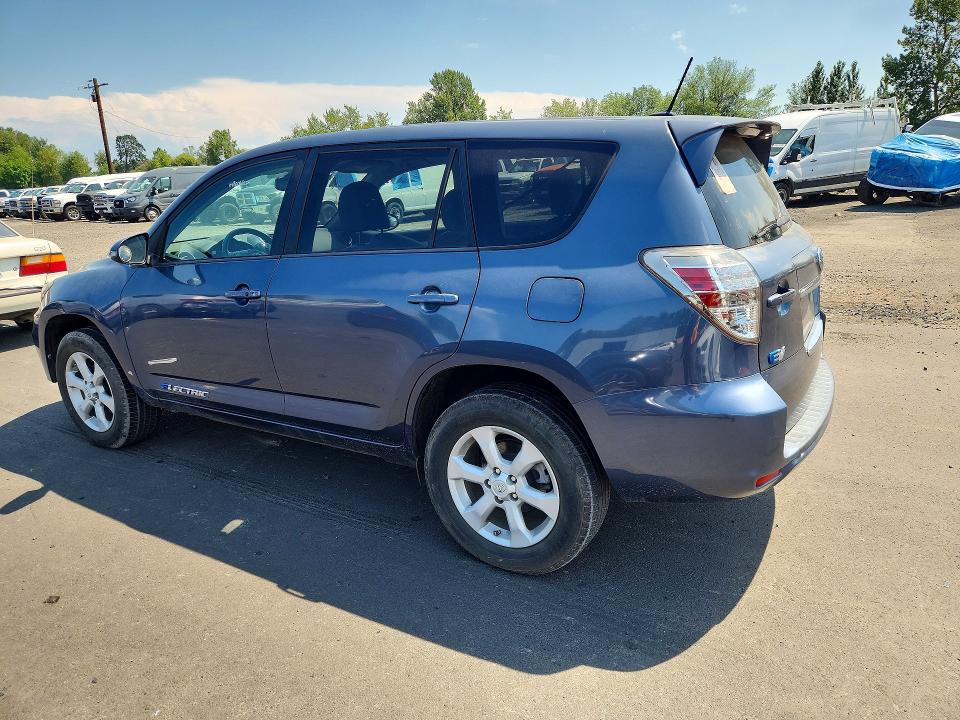 Photo 2 from auction – 2014 TOYOTA RAV4 EV with VIN 2T3YL4DV0EW002874