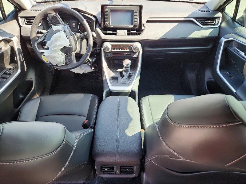 Photo 8 from auction – 2022 TOYOTA RAV4 with VIN 2T3C1RFV4NC197079