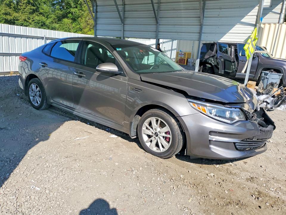 Photo 4 from auction – 2016 KIA OPTIMA with VIN 5XXGT4L33GG082754