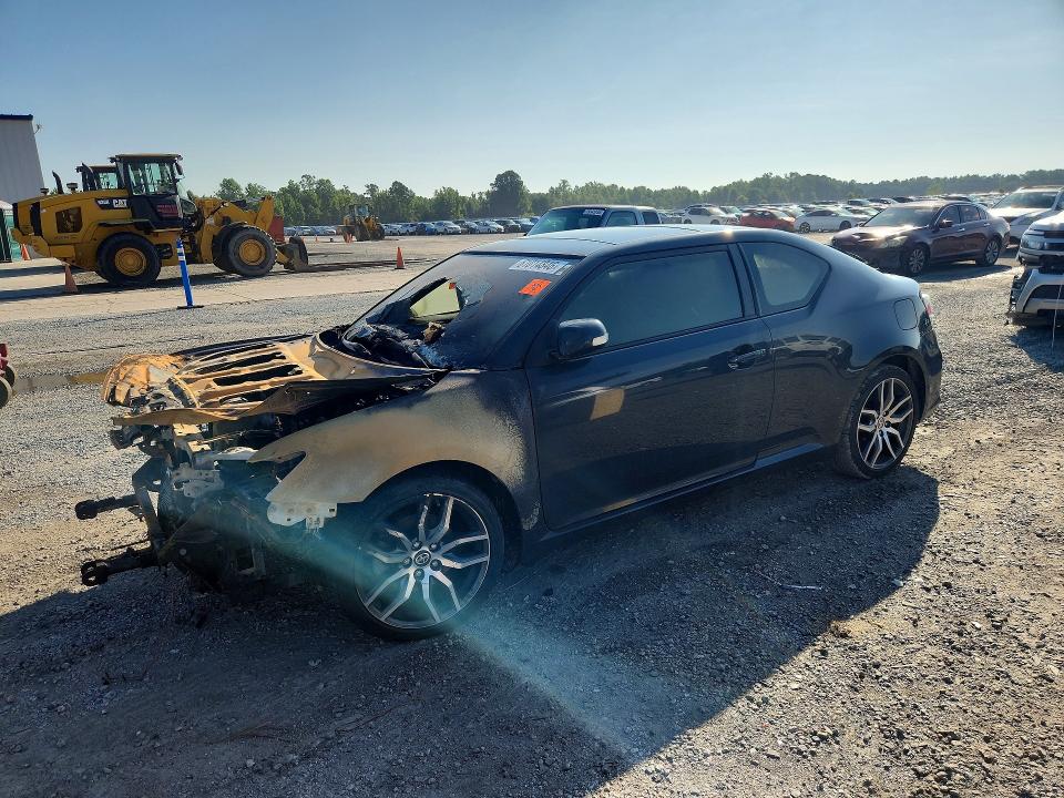 SCION TC 2016 with VIN JTKJF5C7XGJ018771 - Photo from auction