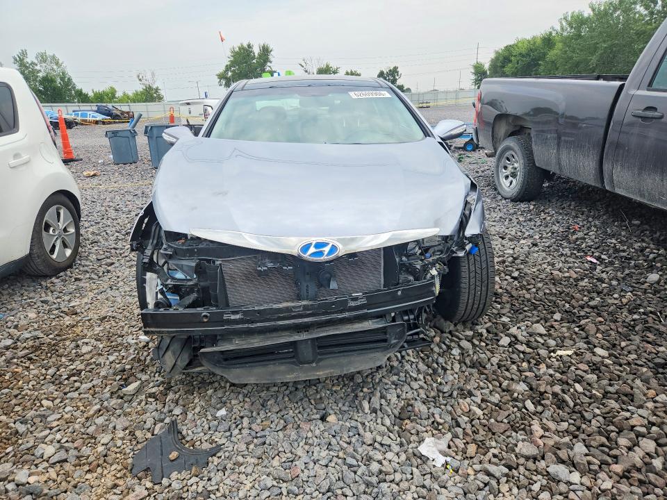 Photo 5 from auction – 2015 HYUNDAI SONATA HYBRID with VIN KMHEC4A47FA136341