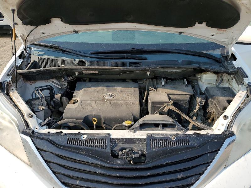 Photo 12 from auction – 2013 TOYOTA SIENNA with VIN 5TDKK3DC8DS337351
