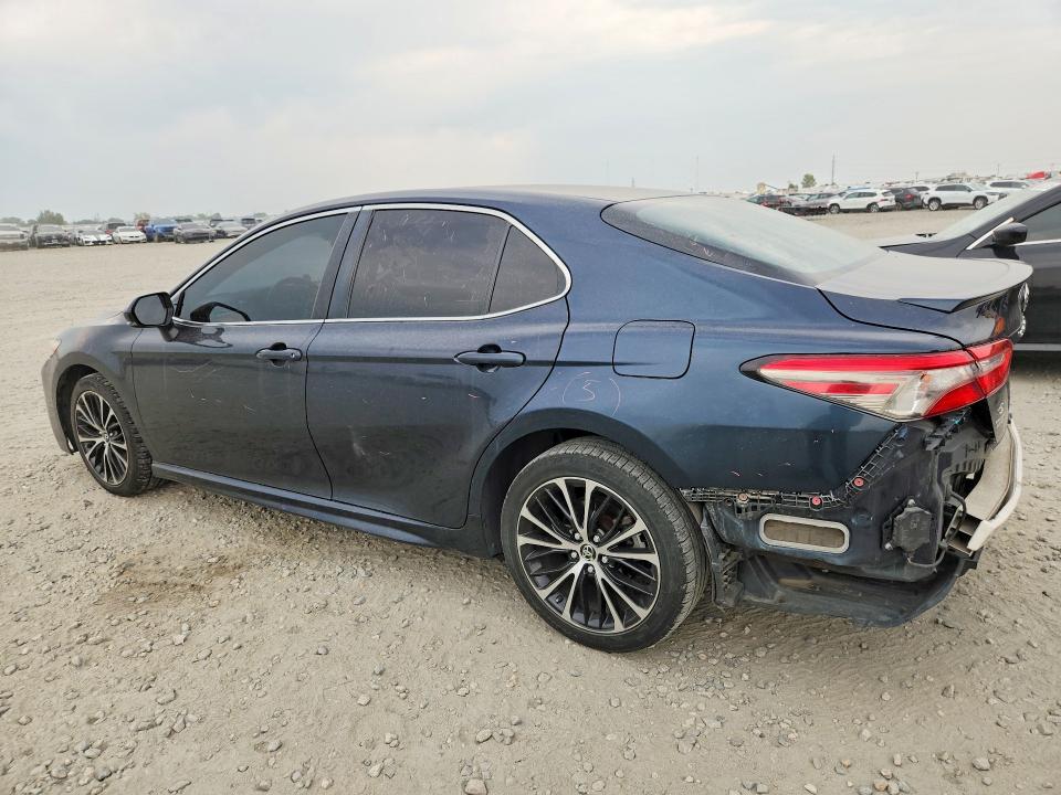 Photo 2 from auction – 2018 TOYOTA CAMRY with VIN JTNB11HK3J3040053