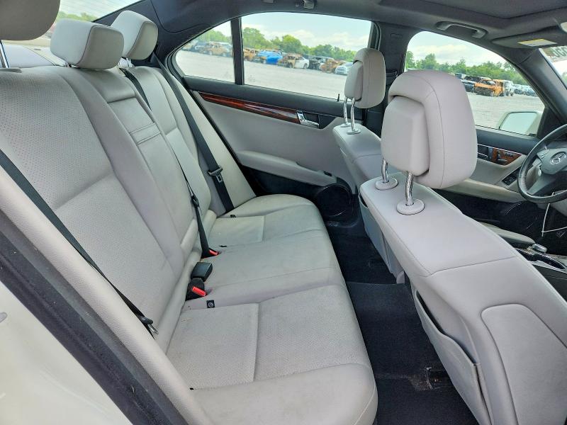 Photo 10 from auction – 2011 MERCEDES-BENZ C with VIN WDDGF8BB4BA505908
