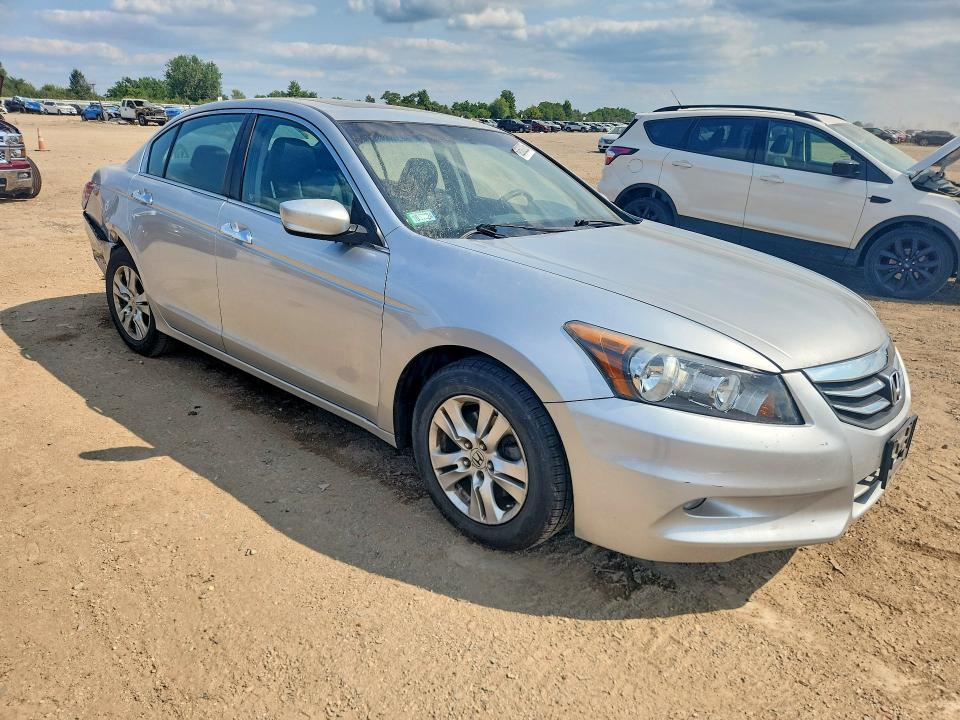 Photo 4 from auction – 2012 HONDA ACCORD with VIN 1HGCP3F83CA008682