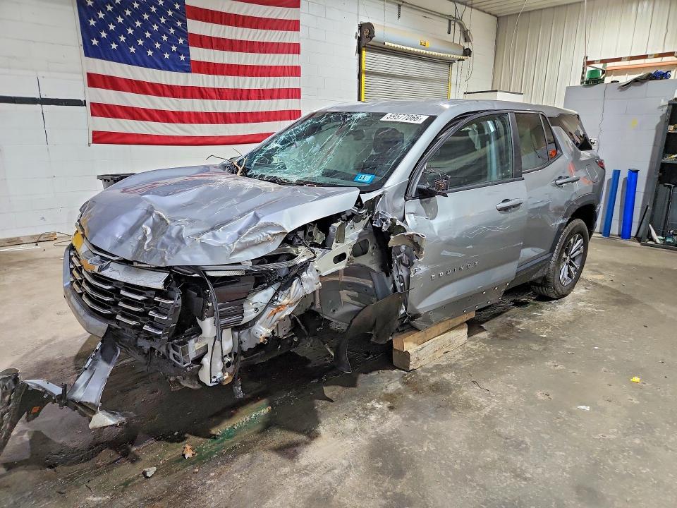 CHEVROLET EQUINOX 2025 with VIN 3GNAXPEG0SL191236 - Photo from auction