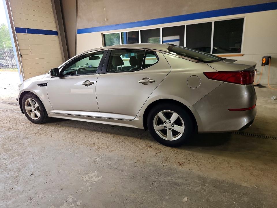 Photo 2 from auction – 2015 KIA OPTIMA with VIN KNAGM4A73F5583016