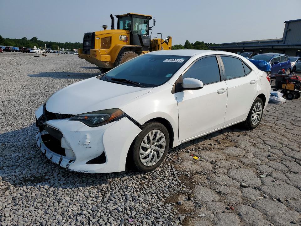 TOYOTA COROLLA 2018 with VIN 5YFBURHE4JP782893 - Photo from auction