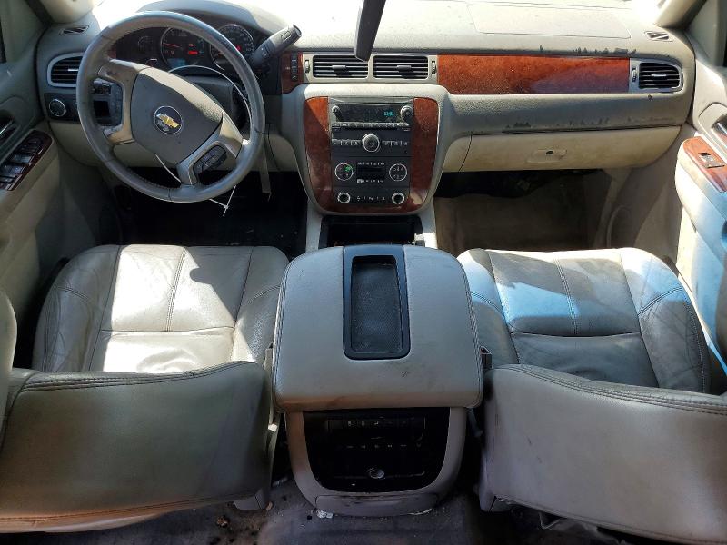 Photo 8 from auction – 2011 CHEVROLET SUBURBAN with VIN 1GNSCJE06BR293388