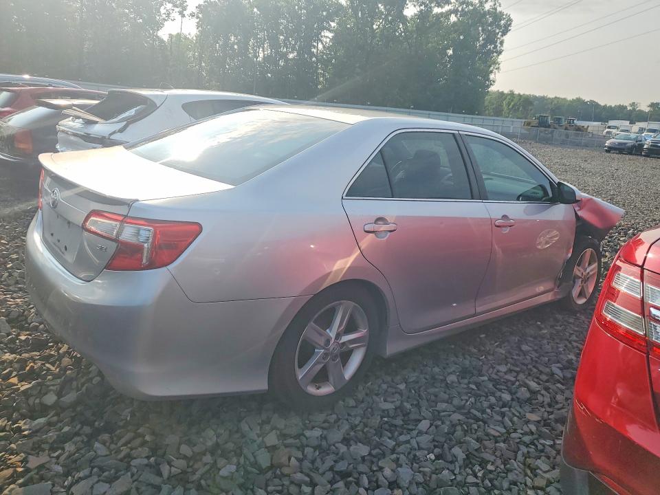 Photo 3 from auction – 2013 TOYOTA CAMRY with VIN 4T1BF1FK0DU208346