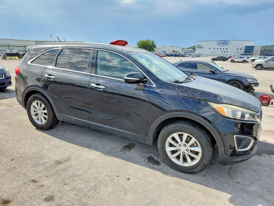Photo 4 from auction – 2017 KIA SORENTO with VIN 5XYPG4A56HG224441
