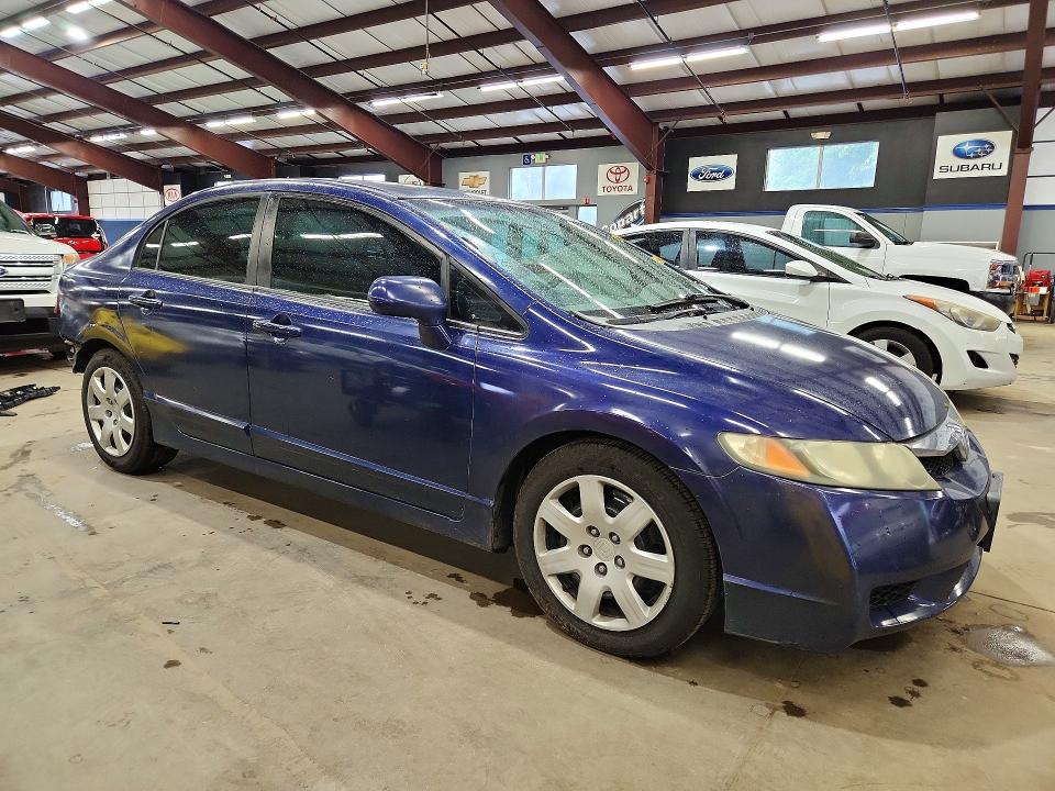 Photo 4 from auction – 2009 HONDA CIVIC with VIN 19XFA16579E004115