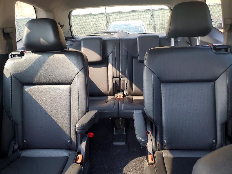Photo 10 from auction – 2019 VOLKSWAGEN ATLAS with VIN 1V2UR2CA5KC561611