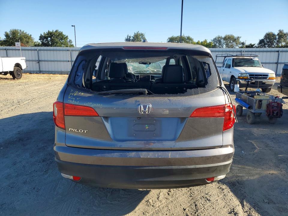 Photo 6 from auction – 2016 HONDA PILOT with VIN 5FNYF5H55GB047258