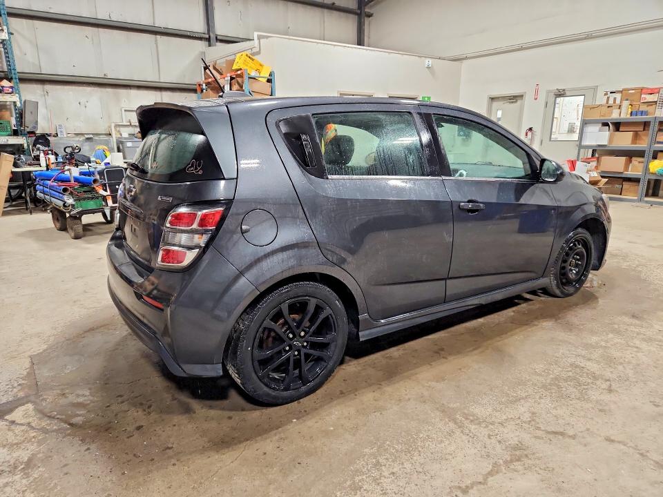 Photo 3 from auction – 2018 CHEVROLET SONIC with VIN 1G1JF6SB0J4120582