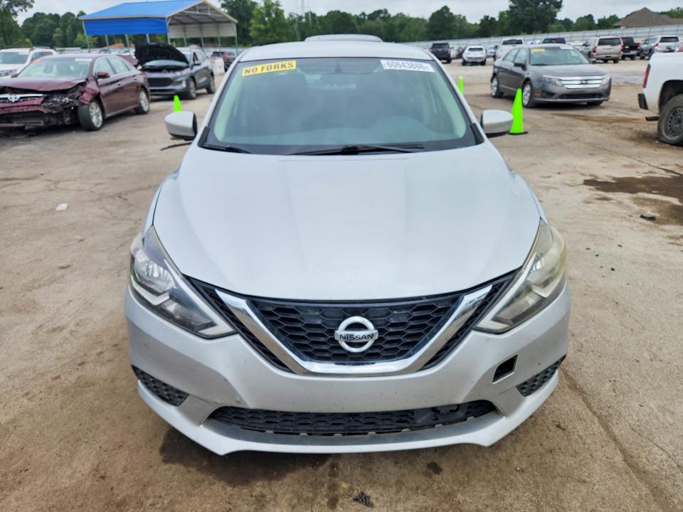 Photo 5 from auction – 2019 NISSAN SENTRA with VIN 3N1AB7AP4KL612827
