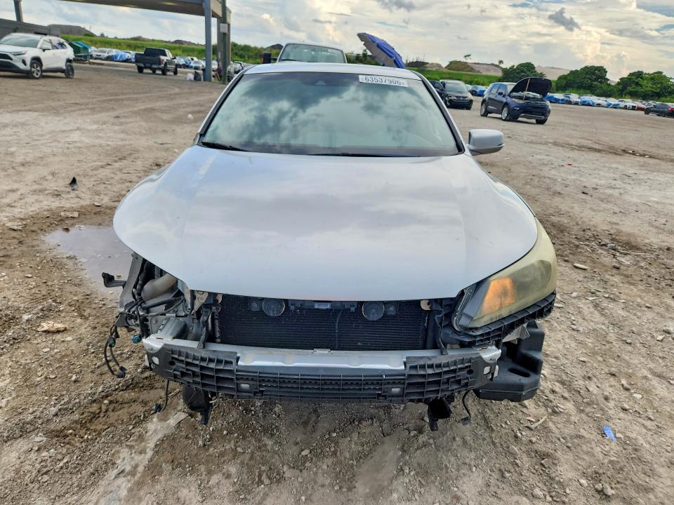 Photo 5 from auction – 2013 HONDA ACCORD with VIN 1HGCR2F83DA262060