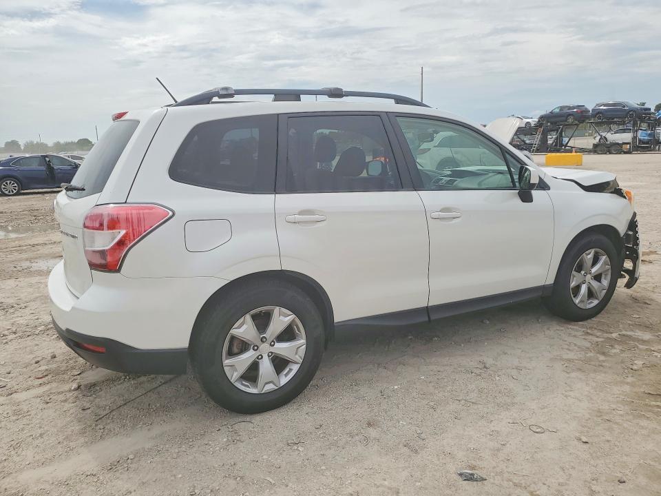 صورة رقم 3 من المزاد - 2014 SUBARU FORESTER مع VIN JF2SJAGC8EH500204