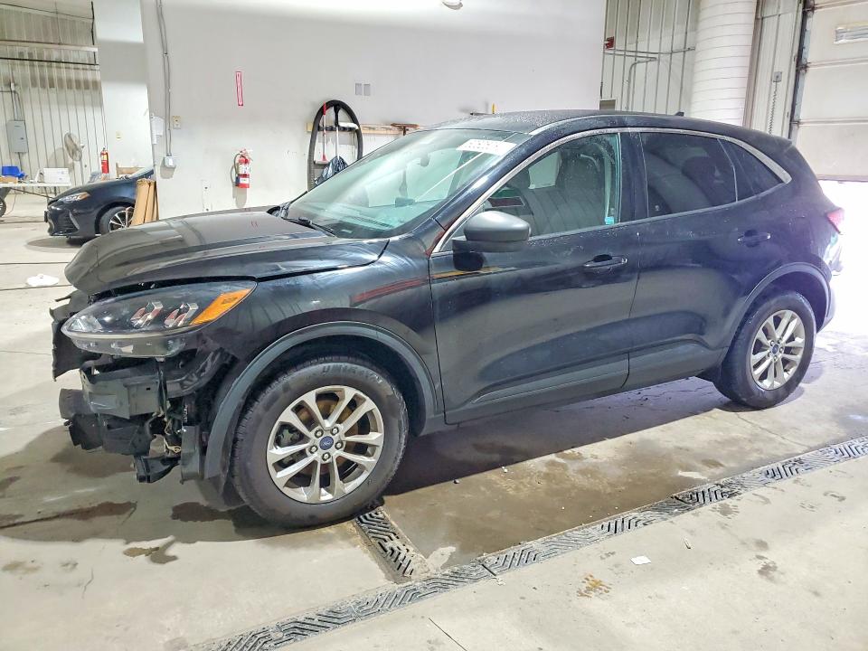 FORD ESCAPE 2022 with VIN 1FMCU9G63NUA64867 - Photo from auction