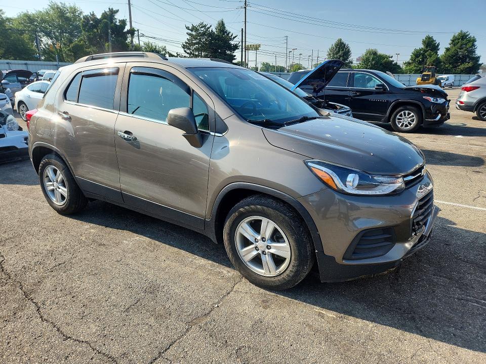 Photo 4 from auction – 2020 CHEVROLET TRAX with VIN KL7CJLSB5LB351728