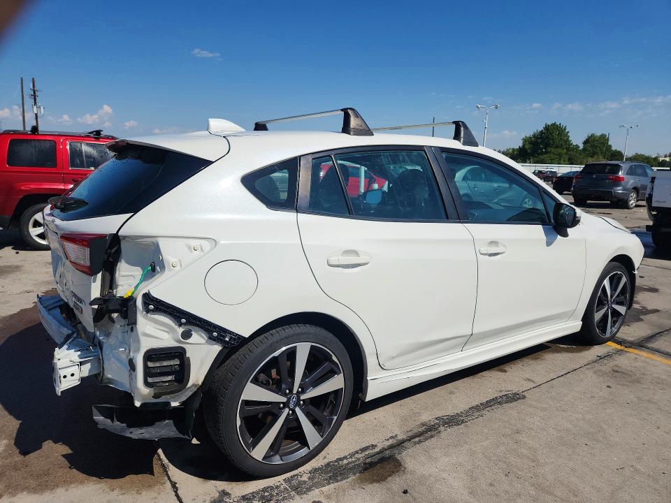 Photo 3 from auction – 2019 SUBARU IMPREZA with VIN 4S3GTAJ62K3706841