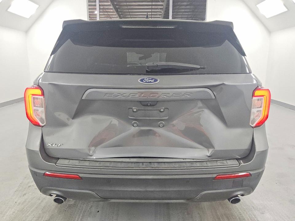 Photo 6 from auction – 2021 FORD EXPLORER with VIN 1FMSK7DH9MGA31252