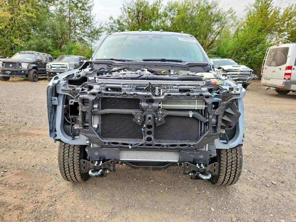 Photo 5 from auction – 2026 FORD F350 with VIN 1FT8W3BM2TED75267