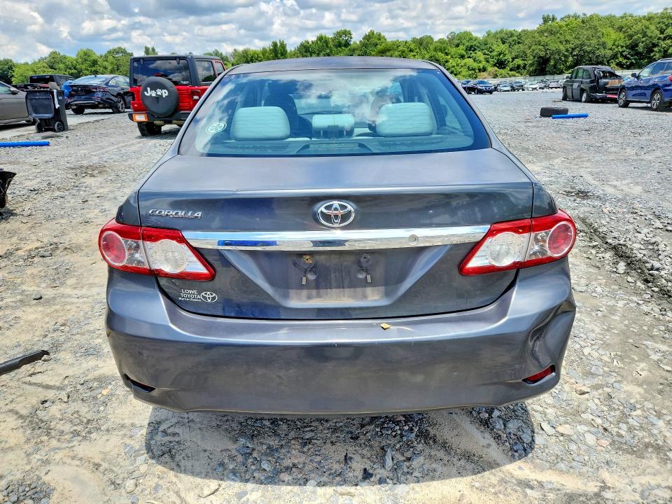 Photo 6 from auction – 2013 TOYOTA COROLLA with VIN 2T1BU4EE4DC110070