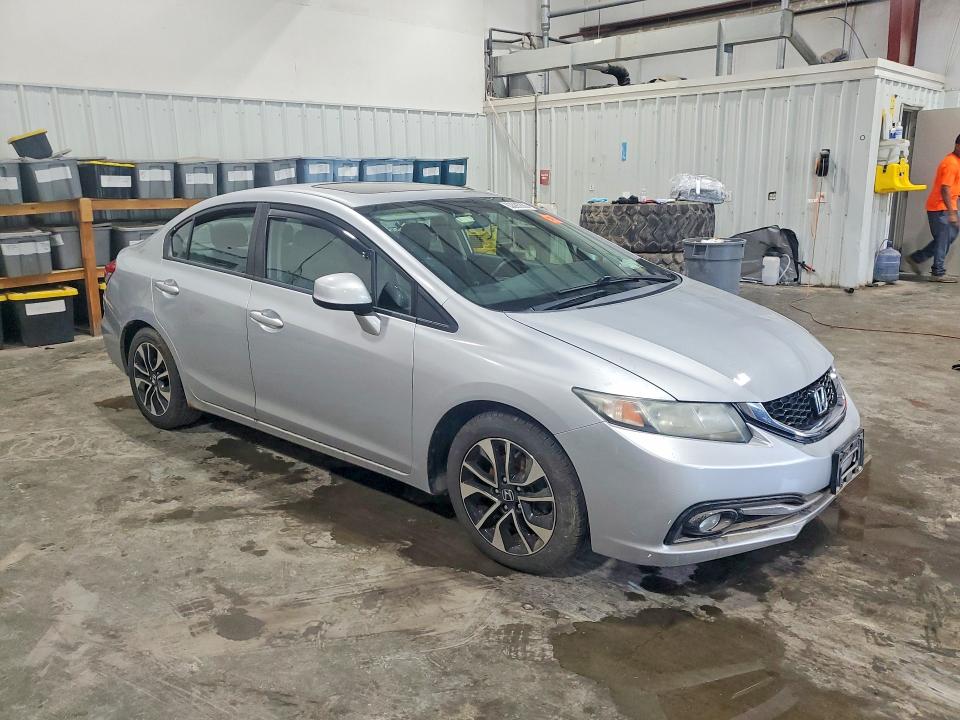 Photo 4 from auction – 2013 HONDA CIVIC with VIN 2HGFB2F90DH533670