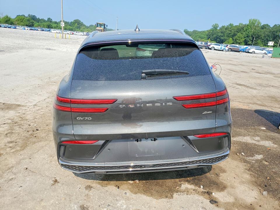 Photo 6 from auction – 2026 GENESIS GV70 with VIN KMUMADTB0TU255146