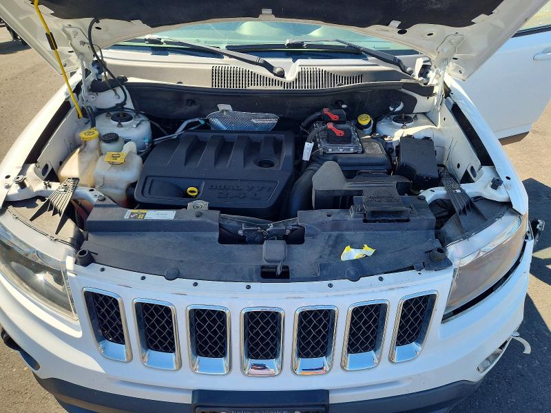 Photo 11 from auction – 2017 JEEP COMPASS with VIN 1C4NJDBB9HD106332