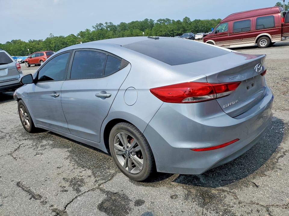 Photo 2 from auction – 2017 HYUNDAI ELANTRA with VIN 5NPD84LF9HH083489
