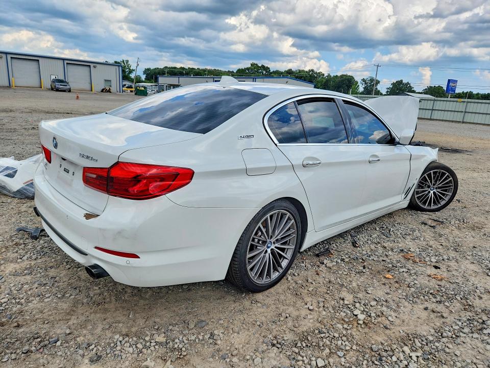 Zdjęcie 3 z aukcji – 2018 BMW 530E z VIN WBAJA9C53JB252454