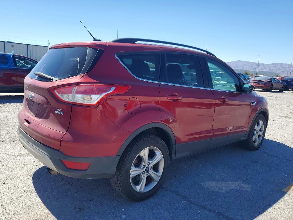 Photo 3 from auction – 2016 FORD ESCAPE with VIN 1FMCU9GX9GUA52136