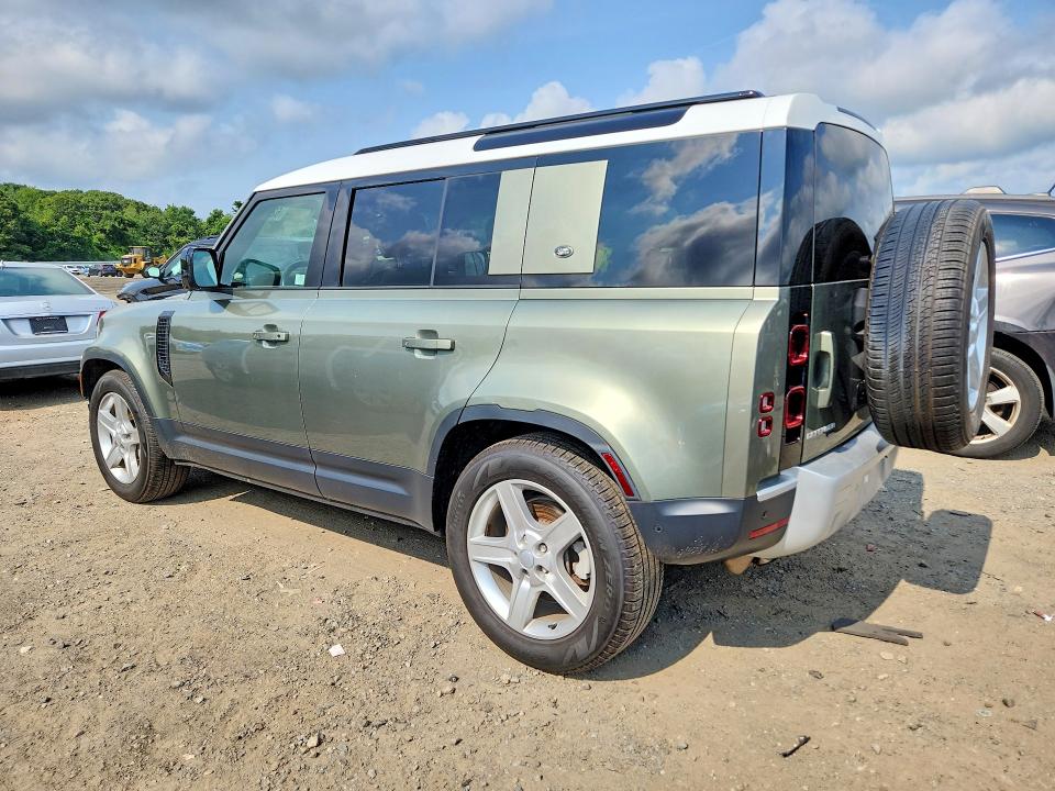 Photo 2 from auction – 2022 LAND ROVER DEFENDER with VIN SALEP7RU0N2090920
