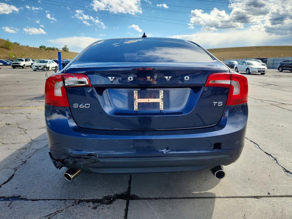 Photo 6 from auction – 2013 VOLVO S60 with VIN YV1612FS7D1212853
