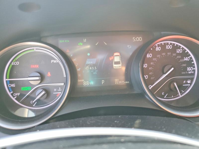 Photo 9 from auction – 2022 TOYOTA CAMRY with VIN 4T1K31AK7NU040951