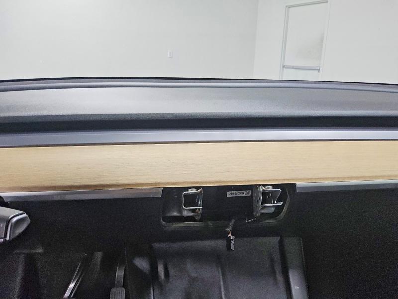 Photo 9 from auction – 2021 TESLA MODEL Y with VIN 5YJYGDEE2MF199599
