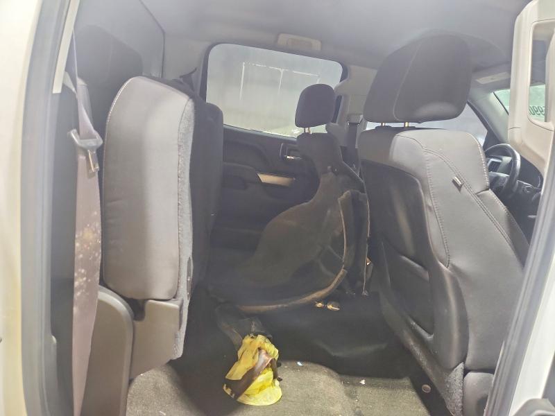 Photo 10 from auction – 2015 CHEVROLET SILVERADO with VIN 3GCUKREC0FG172391