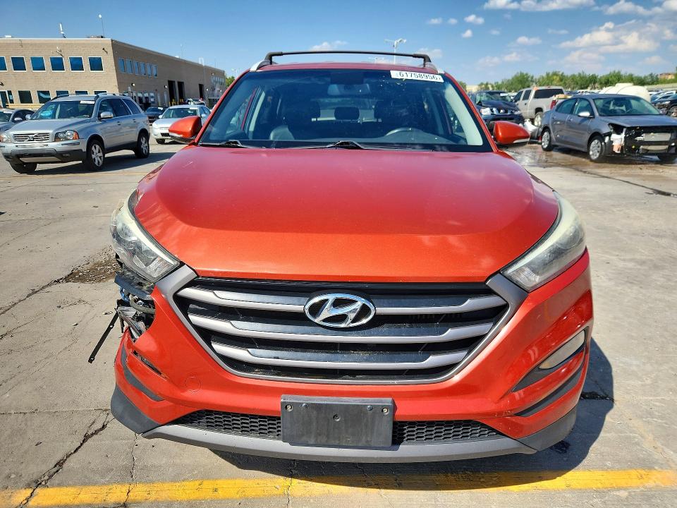 Photo 5 from auction – 2016 HYUNDAI TUCSON with VIN KM8J3CA20GU095588