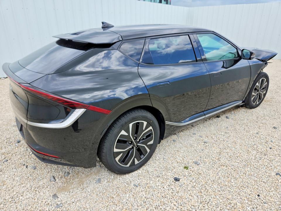 Photo 3 from auction – 2024 KIA EV6 with VIN KNDC34LA4R5193849