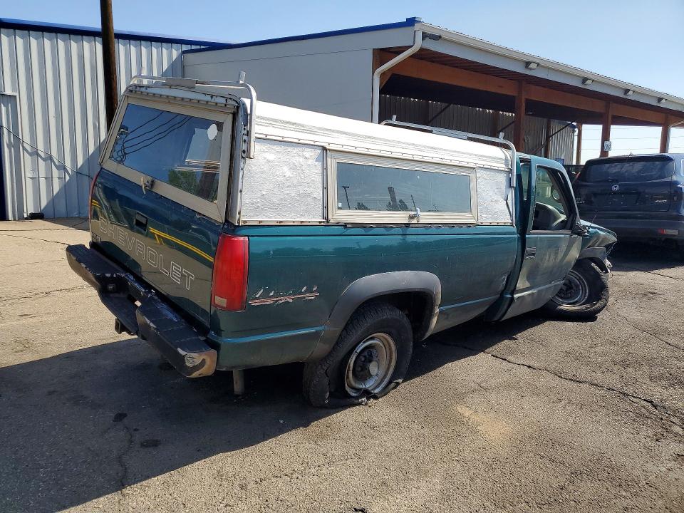 Photo 3 from auction – 1998 CHEVROLET GMT-400 with VIN 1GCGK24R4WZ272925
