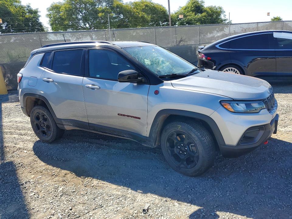 Photo 4 from auction – 2023 JEEP COMPASS with VIN 3C4NJDDN3PT525146