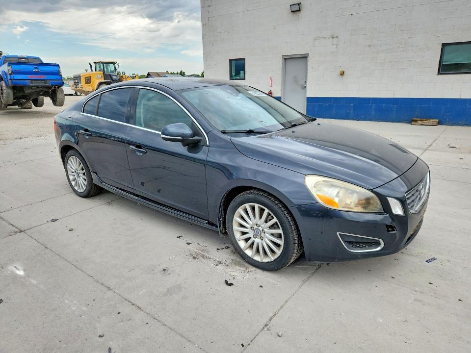 Photo 4 from auction – 2012 VOLVO S60 with VIN YV1622FSXC2100179